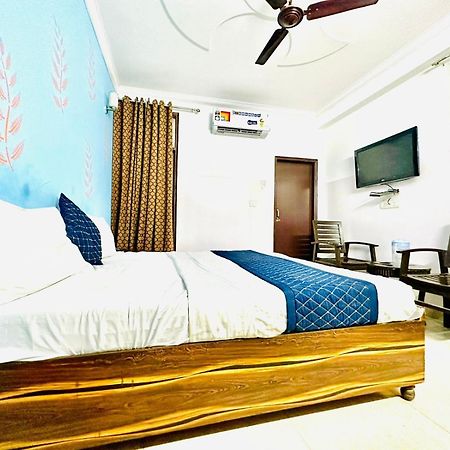 Hotel Galaxy Inn Near Delhi International Airport New Delhi Exterior photo